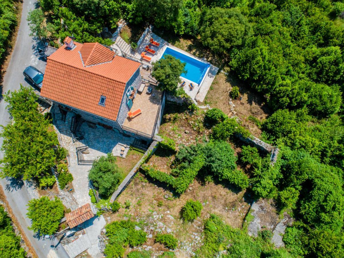 Villa Toscana With A Pool Tivat Eksteriør bilde