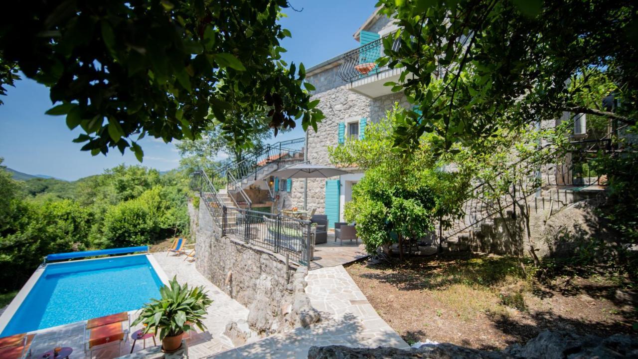Villa Toscana With A Pool Tivat Eksteriør bilde