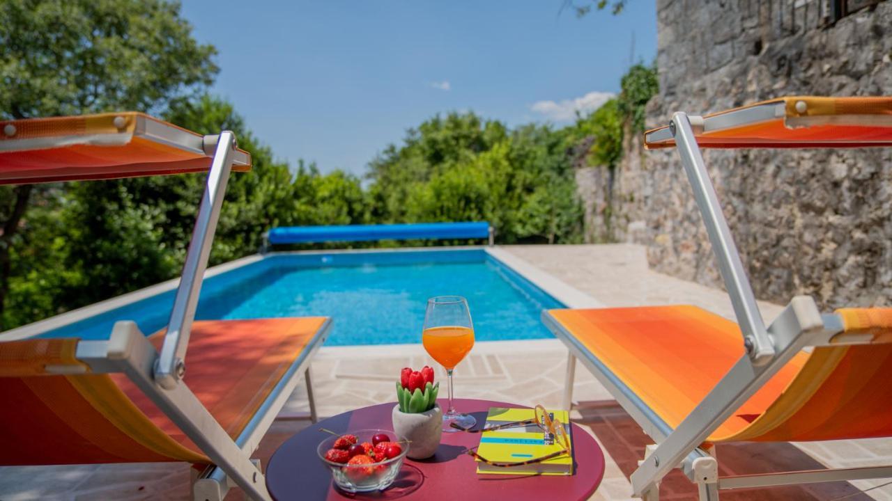 Villa Toscana With A Pool Tivat Eksteriør bilde